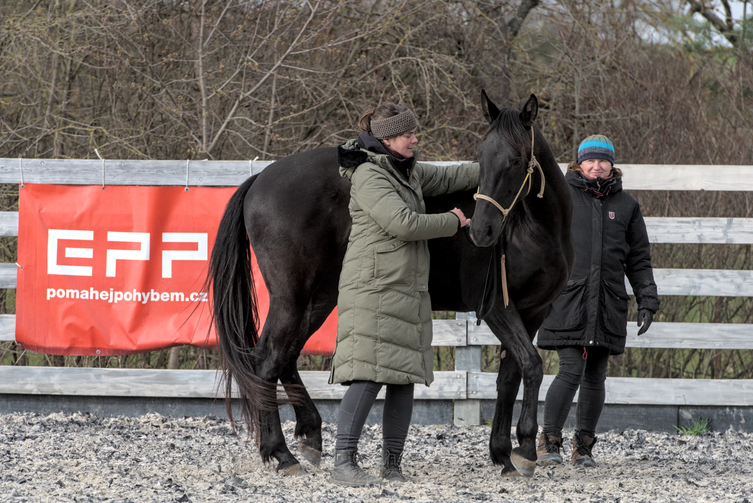 Petra Beránková při obsedání koně